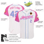 Maillot de baseball personnalisé à rayures blanches et bleues, manches raglan rose clair Maillot de baseball personnalisé à rayures blanches et bleues, manches raglan rose clair