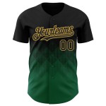 Maillot de baseball 3D dégradé noir vert Kelly - ancien design doré, motif carré personnalisé, formes authentiques Maillot de baseball 3D dégradé noir vert Kelly - ancien design doré, motif carré personnalisé, formes authentiques