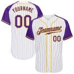Maillot de baseball à manches raglan authentique, blanc, personnalisé, violet et doré, à fines rayures Maillot de baseball à manches raglan authentique, blanc, personnalisé, violet et doré, à fines rayures